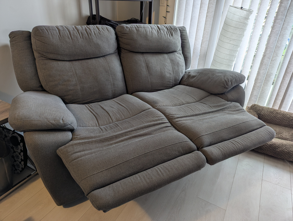 Comfy Reclining Love Seat - photo 2