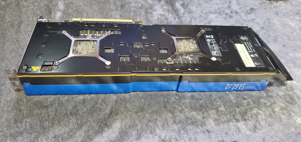 AMD Radeon Pro Duo 32GB GDDR5 Graphics Card (Polaris) - photo 2