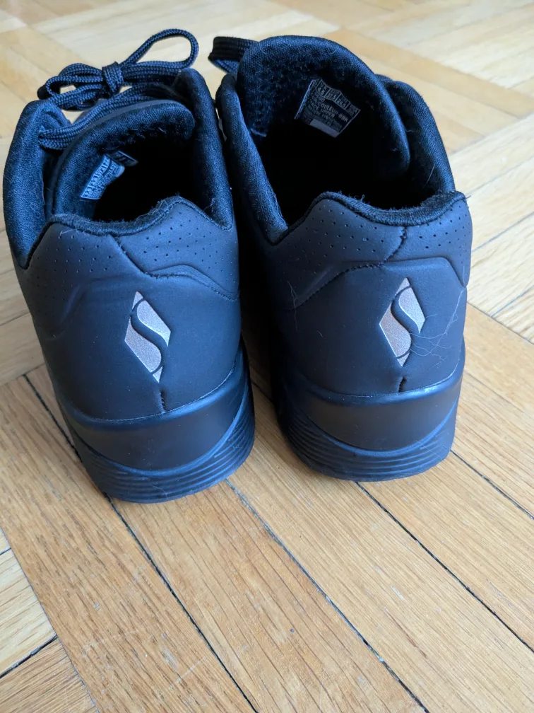 Skechers Black Sneakers - Size Women's 7.5 US image indicator(5)