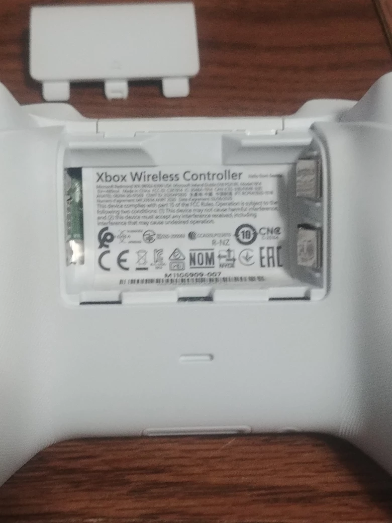 (Like new) White Series Xbox controller - photo 4