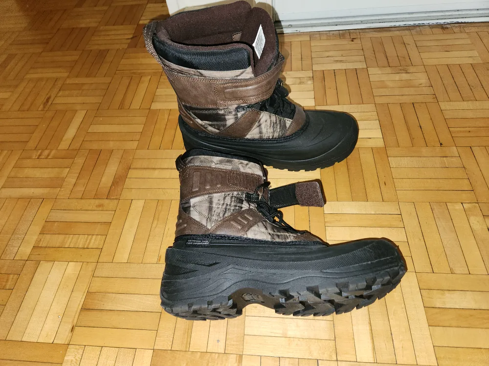 Men's Winter Boots Size 10 thumbnail