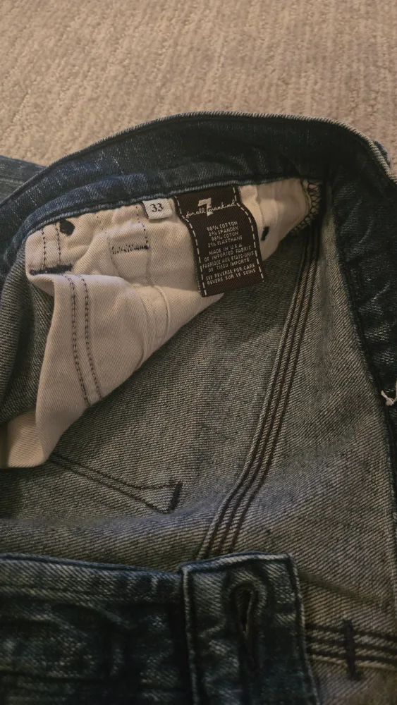 7 For All Mankind Rhigby Jeans - Size 33 image indicator(4)