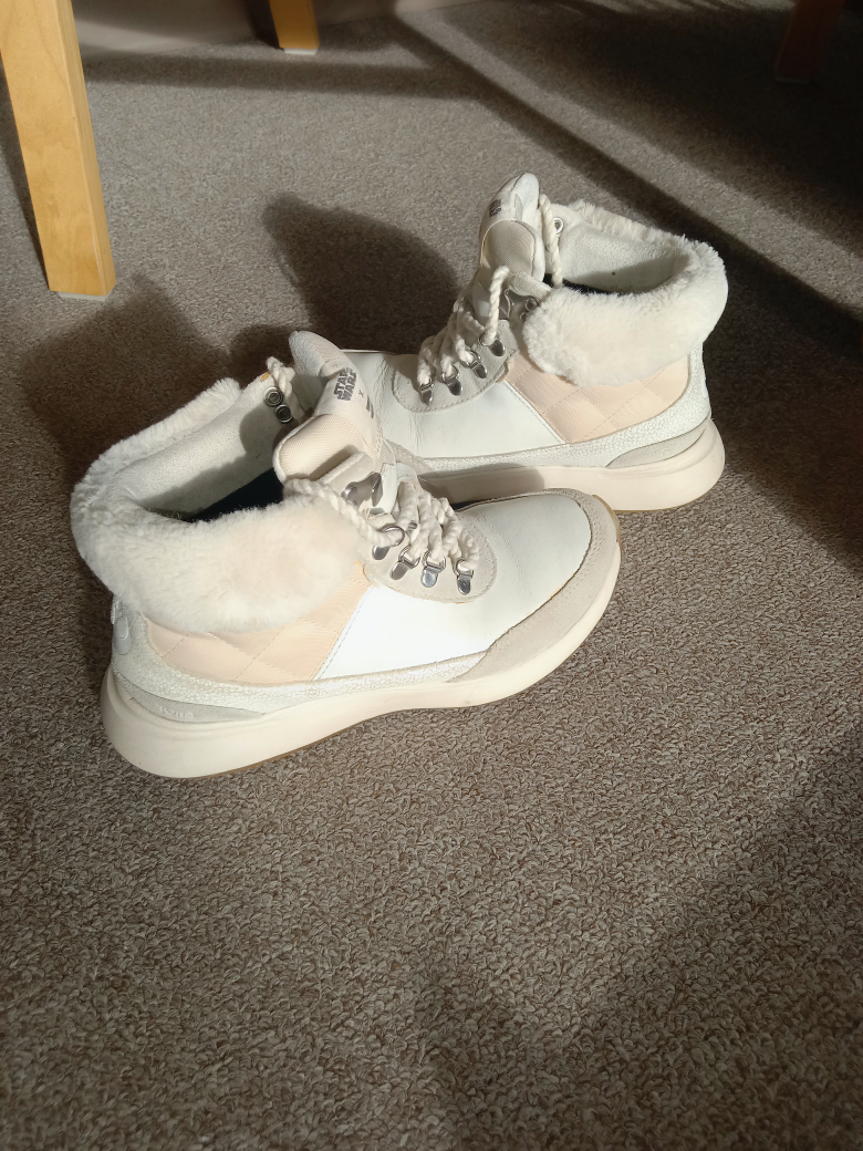 TOMS x Star Wars Waterproof Boots - Size 6