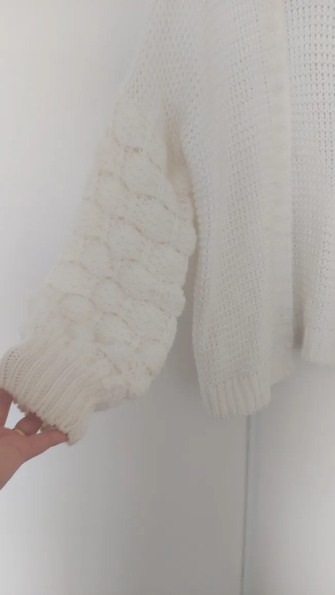 Women's cardigan, size S #freecycle image indicator(3)