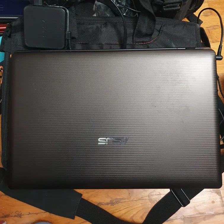 ASUS Laptop 🏈 thumbnail