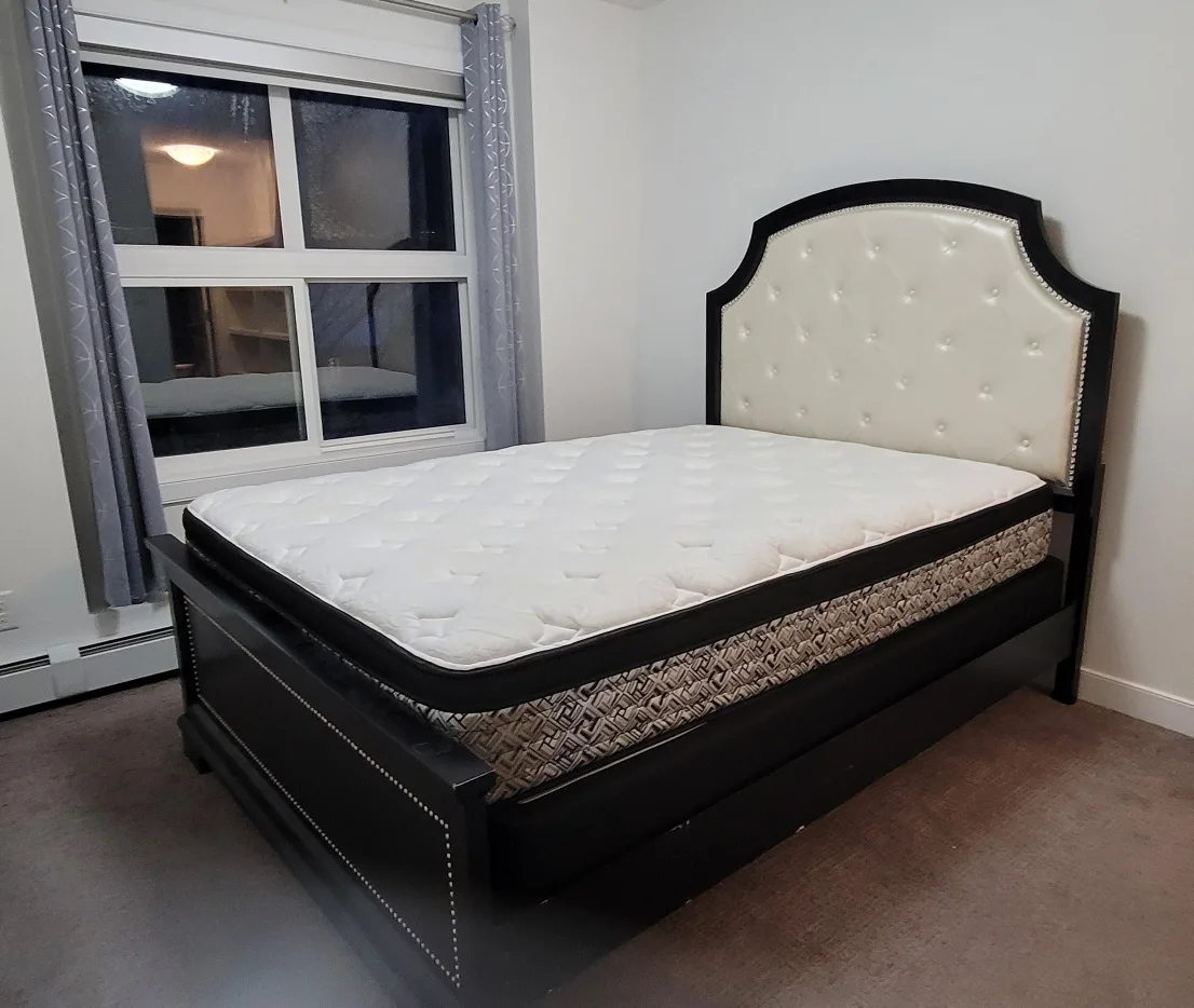 Kingsdown Jenner Queen Mattress and Frame Set image indicator(2)