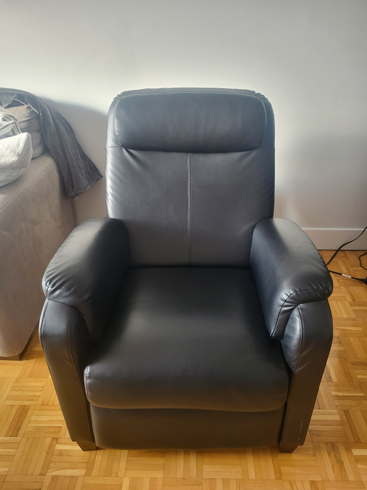 Black Leather Recliner Chair