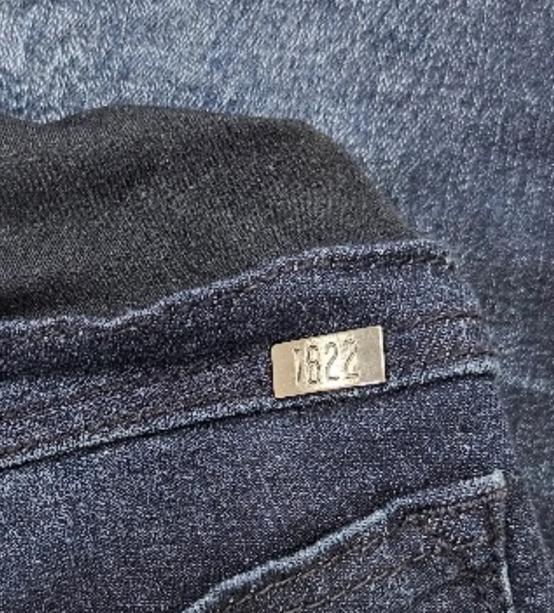 1822 Denim Maternity Shorts Size 4/27 image indicator(3)