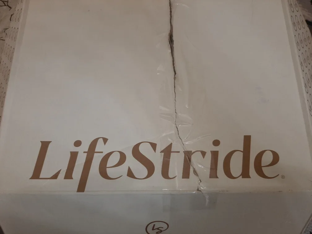 NEW in Box Women's Life Stride Sandals, black size 9.5 image indicator(4)