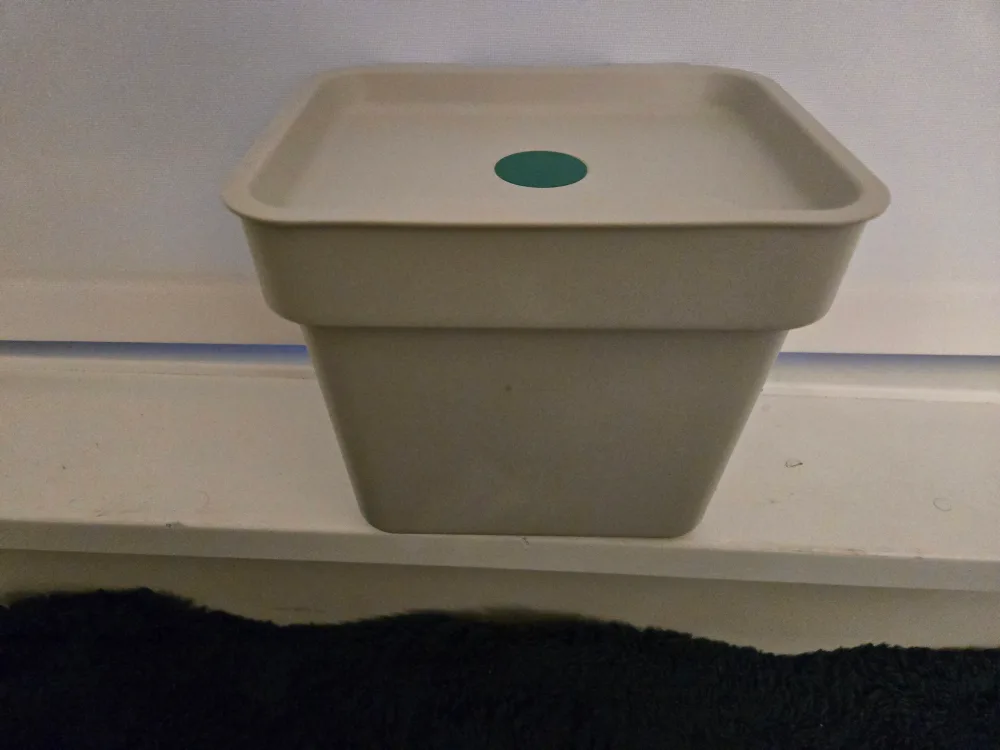 compose bin with Lid #freecycle thumbnail
