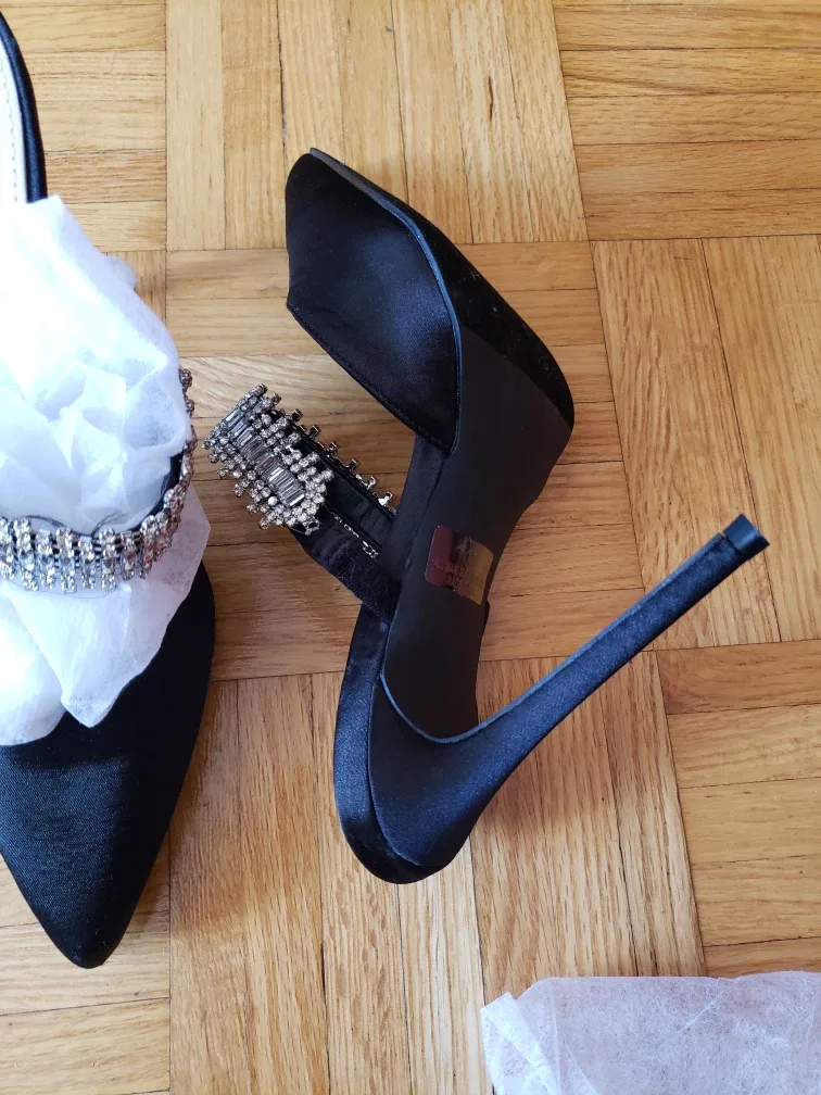 Fashion Nova Black Satin Jewel Heels image indicator(5)