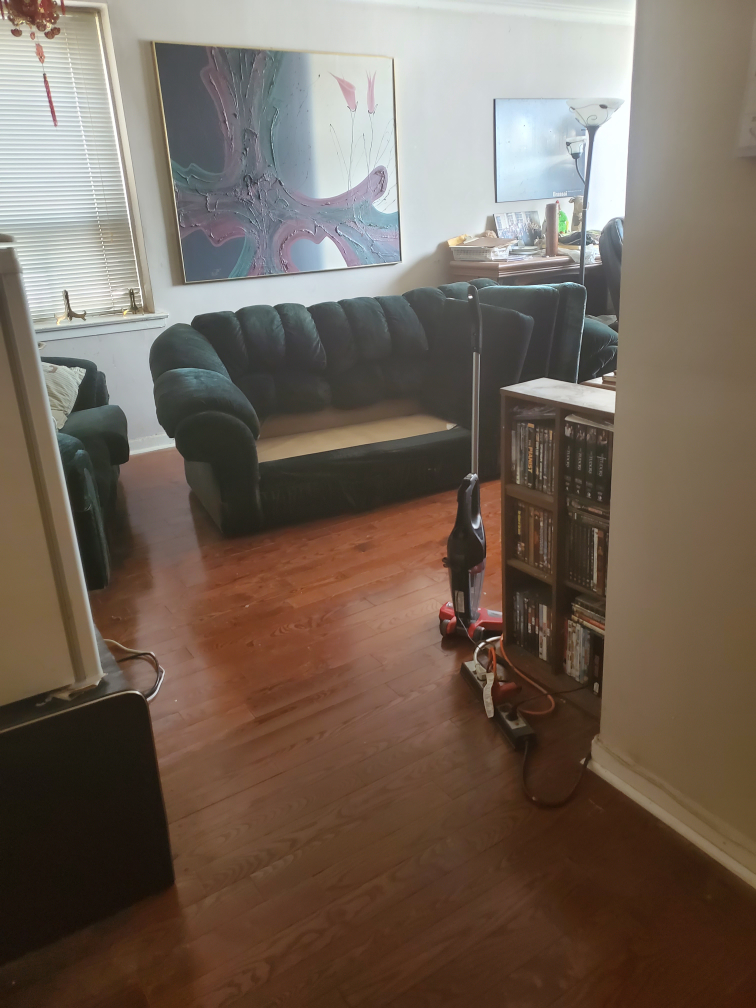 couch - photo 2