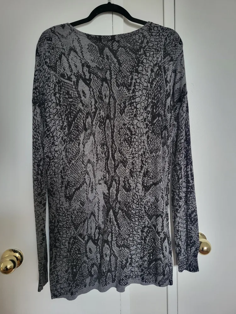 BCBGMAXAZRIA Snakeskin Print Sweater image indicator(7)