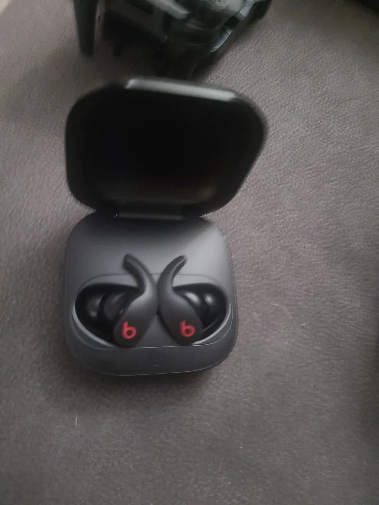 Beats Fit Pro Wireless Earbuds - Black image indicator(3)