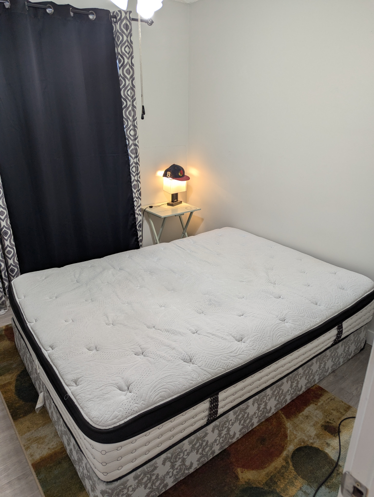 Queen Mattress and Box Spring Set