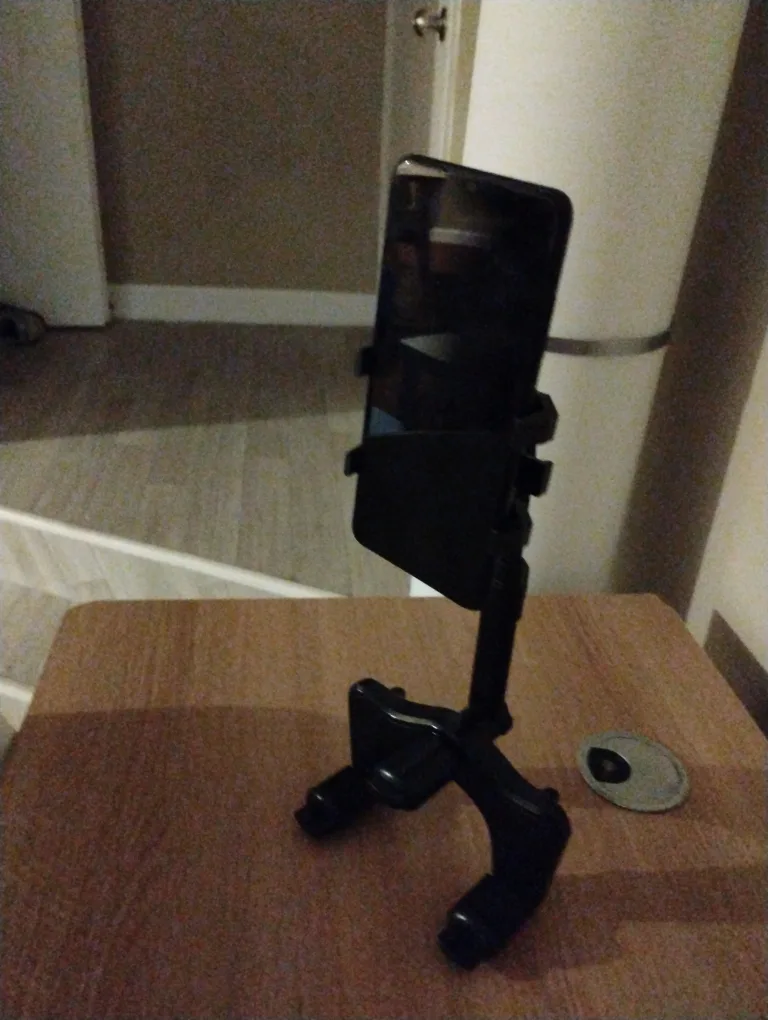 Phone Holder Stand for Desk or Car image indicator(2)