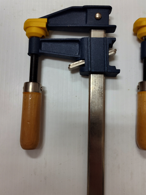 Pair of Mastercraft Quick-Set Bar Clamps 3x36" - photo 2