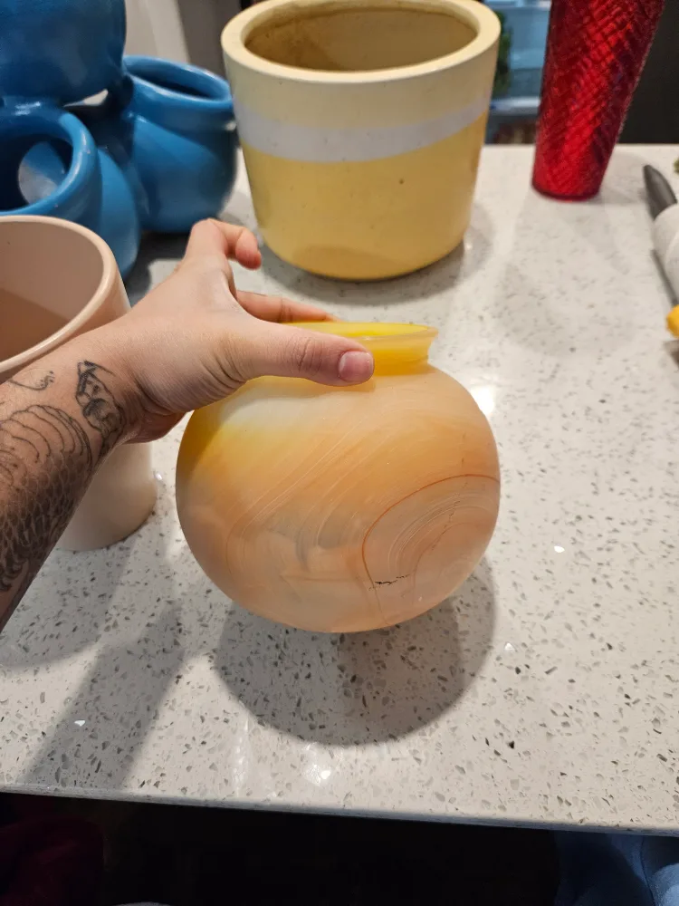 Unique Swirled Glass Vase thumbnail