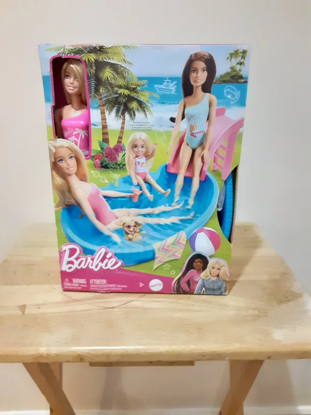 Barbie Doll and Pool Playset, Blonde in Pink One-Piece Swimsuit image indicator(10)