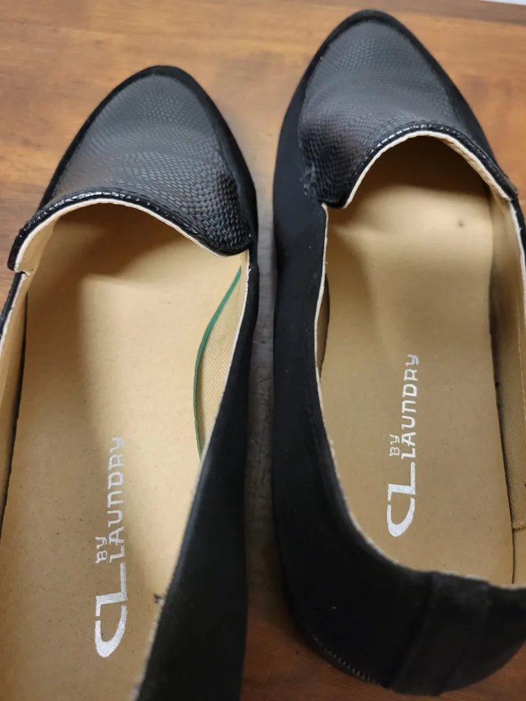 CL by Laundry Black Suede & Patent Loafers - Size 7.5 image indicator(2)