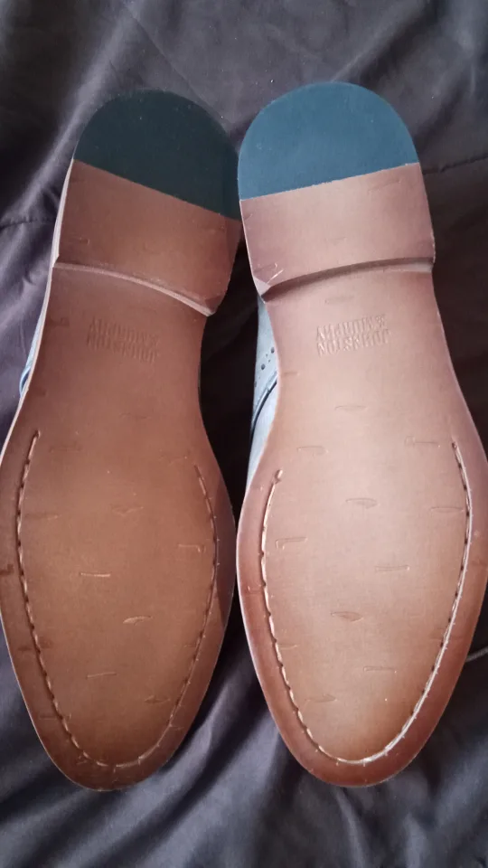 Johnston & Murphy Men's Grey Suede Chukka Boots image indicator(5)