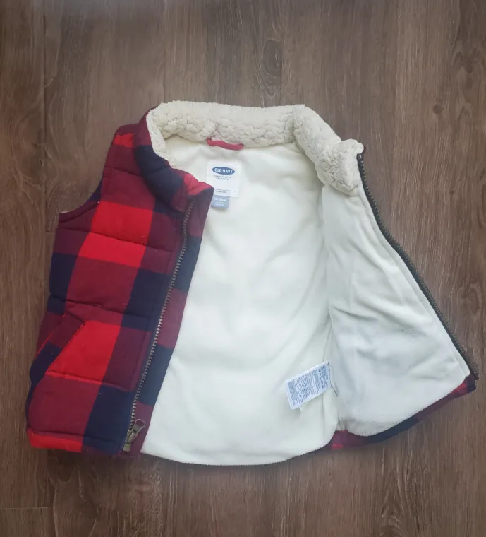 Old Navy Toddler Vest 18-24 Months image indicator(2)