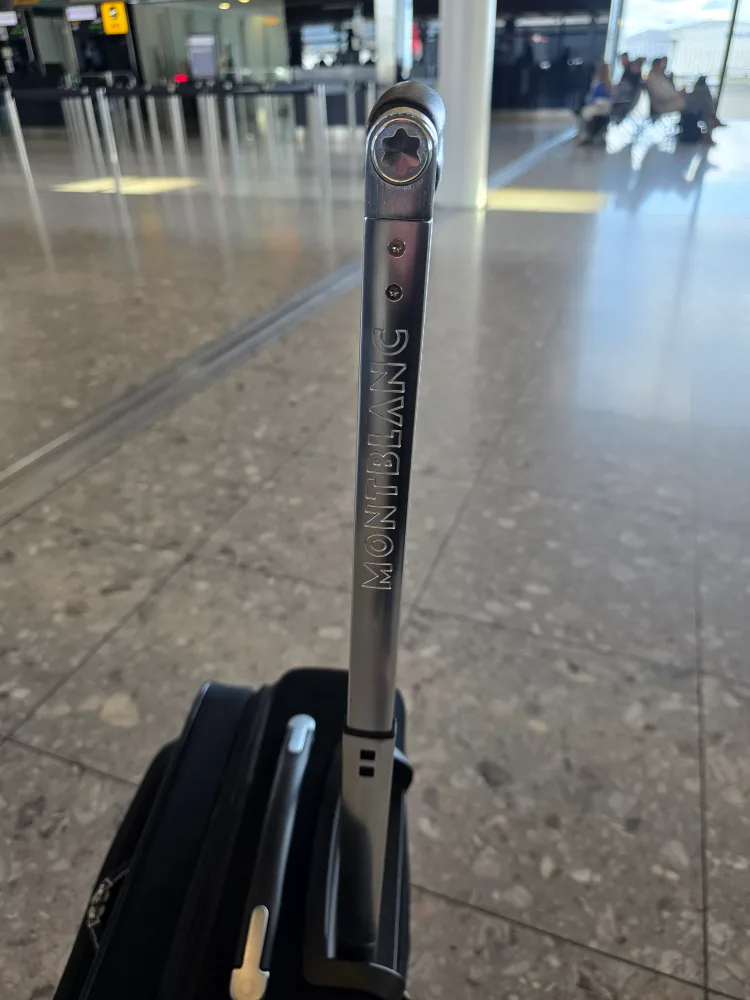 Montblanc Cabin Trolley Suitcase image indicator(8)