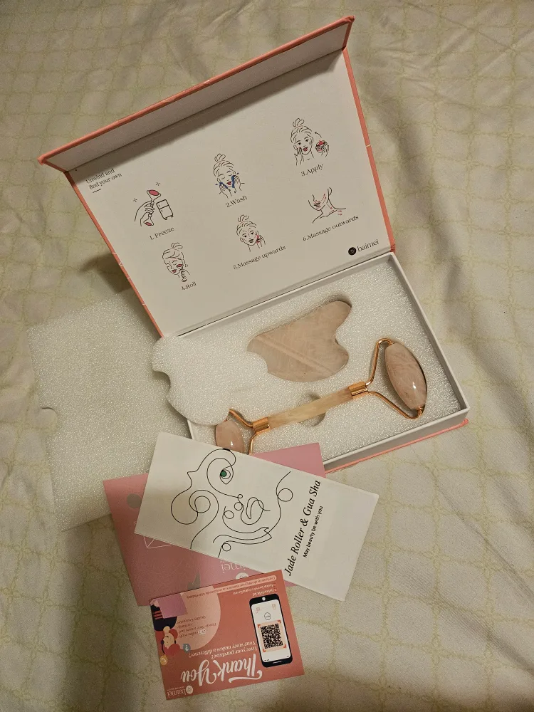 IcyMe Jade Roller & Gua Sha Set image indicator(4)