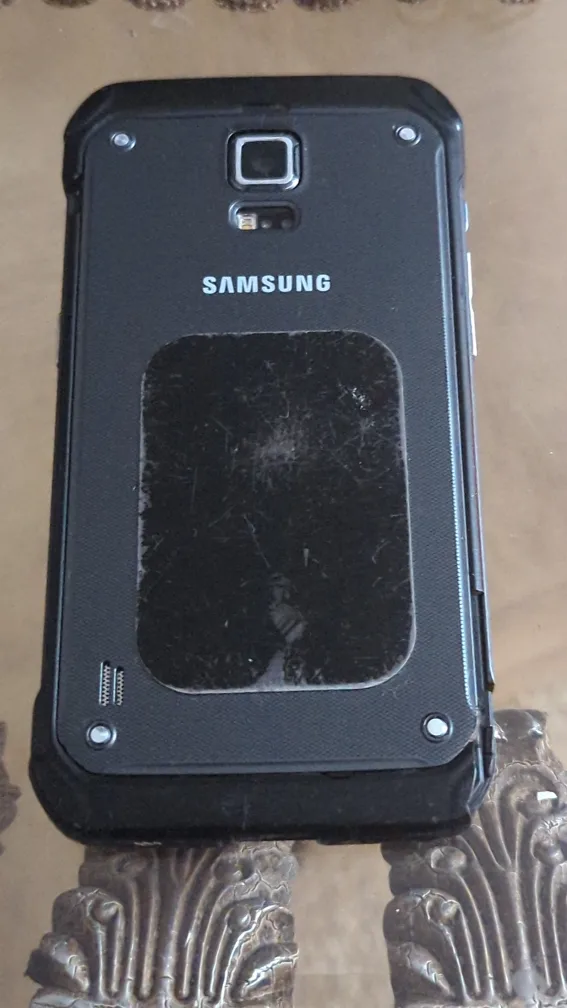 Samsung Galaxy Xcover 3 Rugged Smartphone image indicator(2)