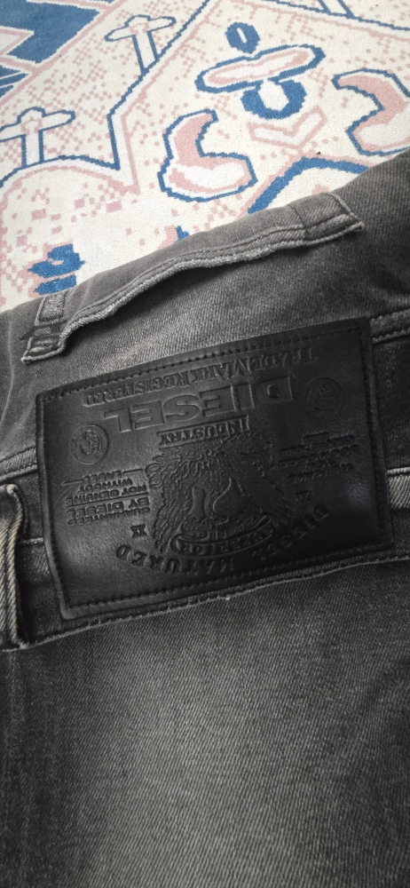 Diesel D-Strukt Slim Fit Jeans