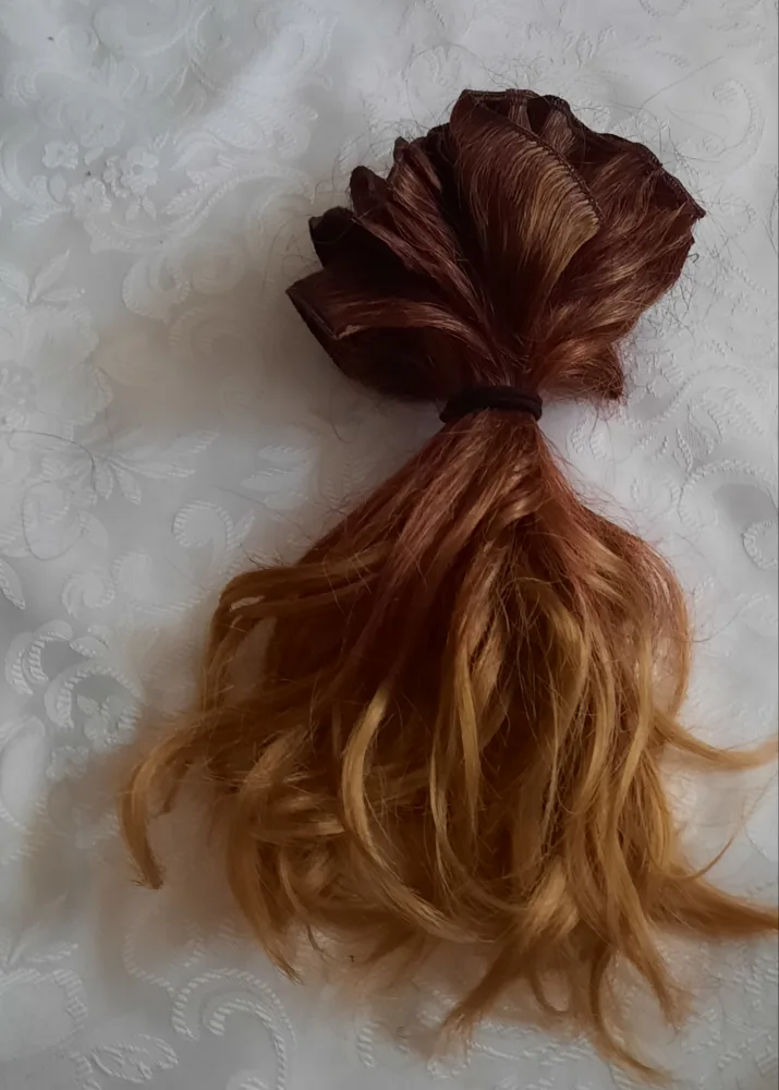 Set Of 7 Weave In Hair Extensions - Ombre Brown to Blonde image indicator(3)