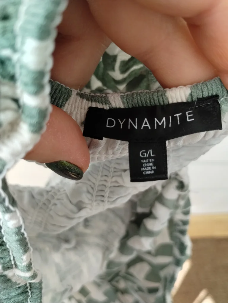 Dynamite G/L Green and White Patterned Smocked Crop Top image indicator(3)