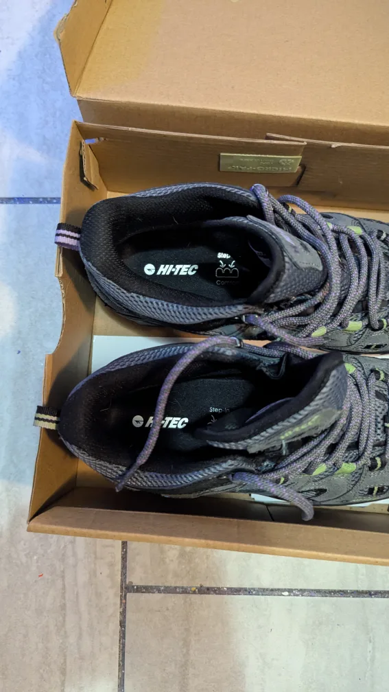 Hi-Tec Ravus Vent Waterproof Hiking Boots - Women's Size 7.5 image indicator(4)