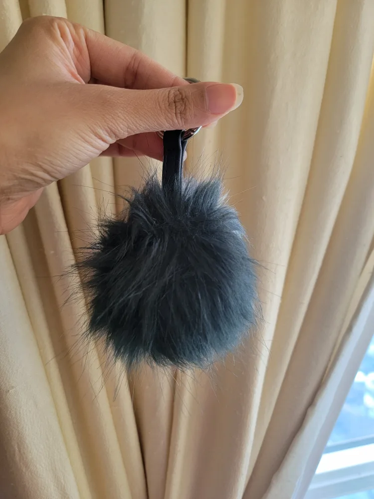High quality Fuzzy Pom Pom Keychain / bag charm image indicator(3)