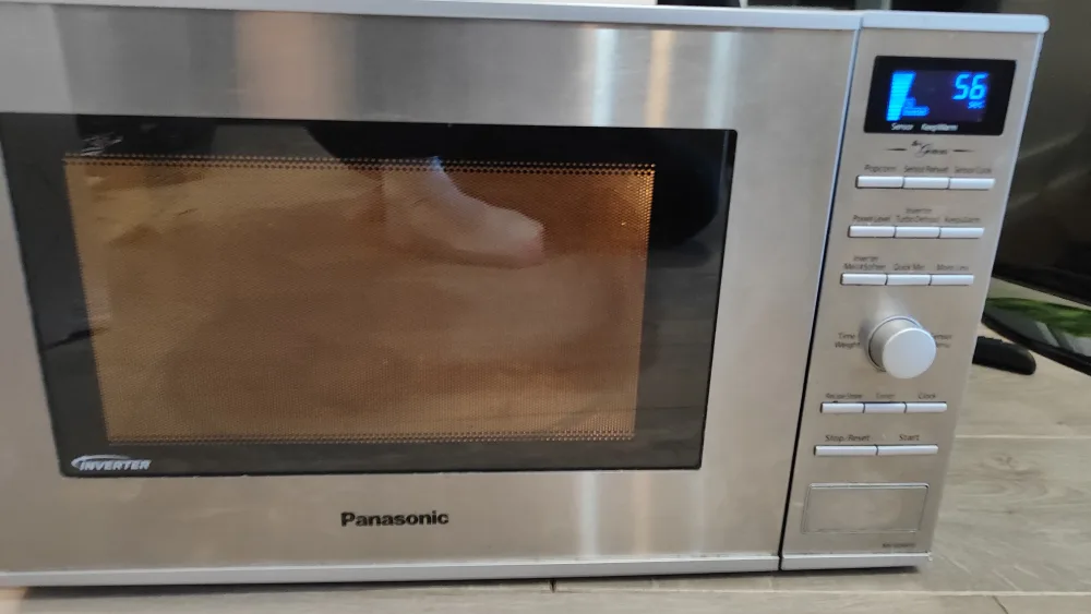 Panasonic Inverter Microwave NN-SD681S image indicator(2)