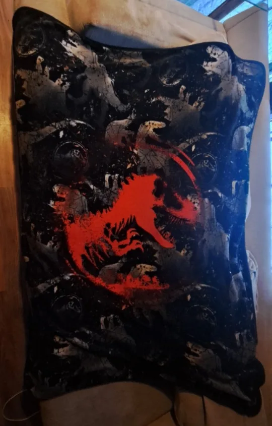 Jurassic World Dinosaur Pillow and Throw Blanket Set image indicator(2)