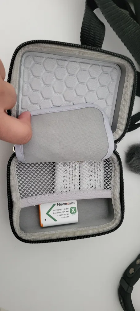 Like New Sony ZV1 Vlogging Camera and equipment image indicator(5)