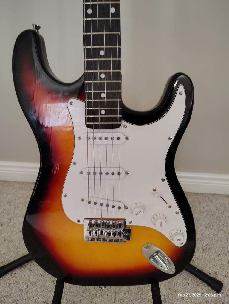Sunburst Electric Guitar - photo 3