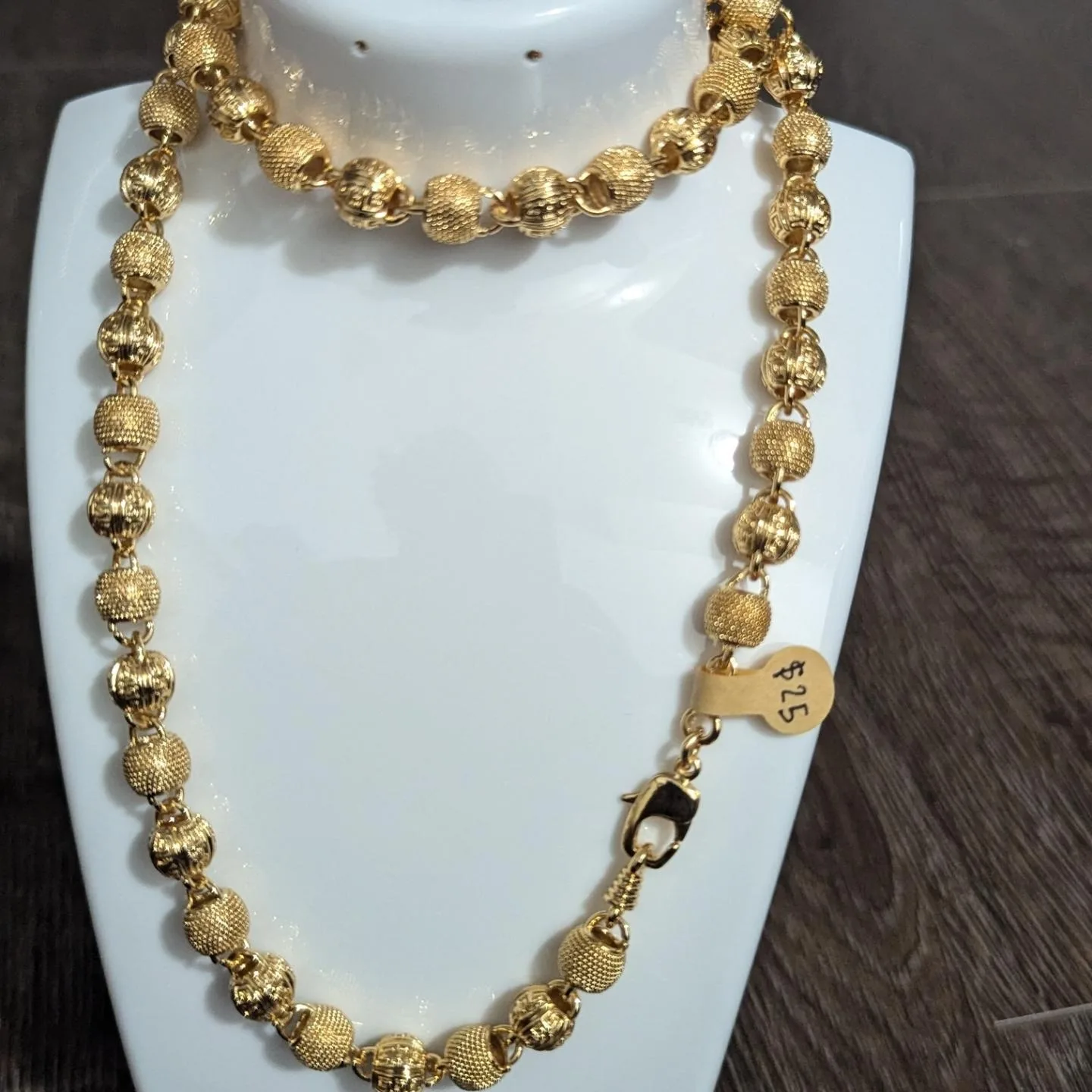 Gold Beaded Necklace Set thumbnail