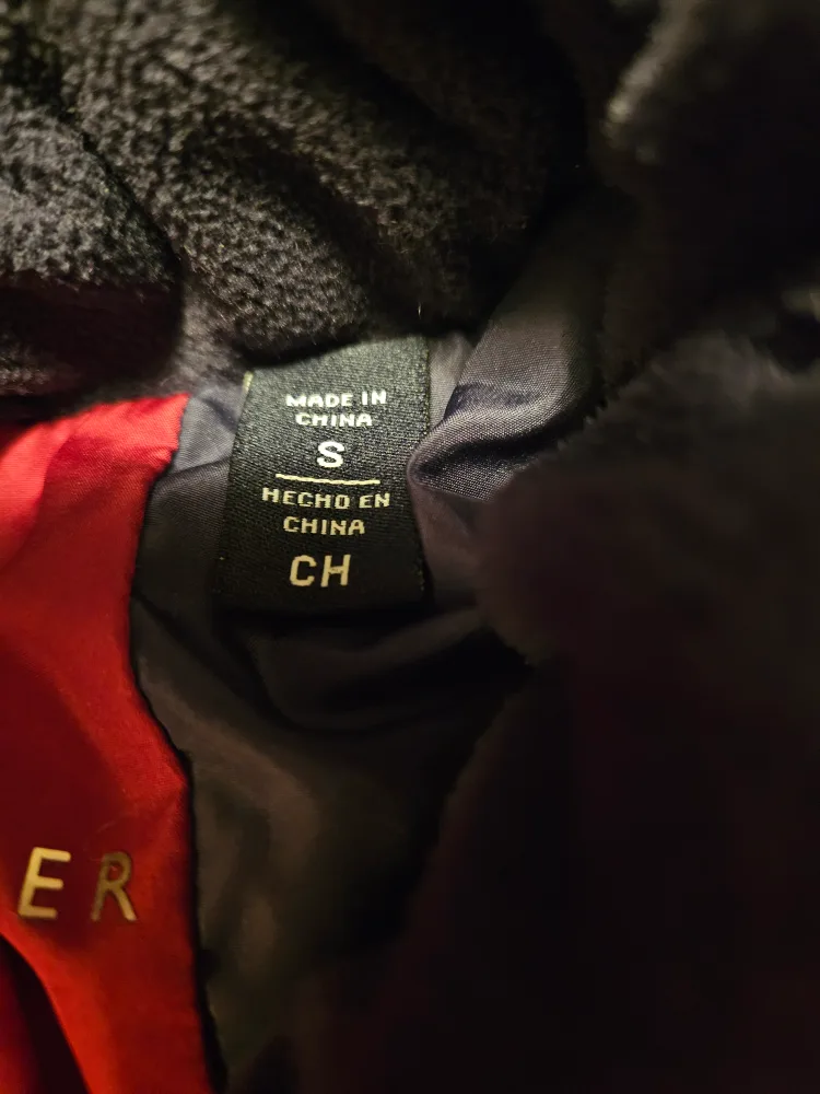 Men's Tommy Hilfiger Winter Jacket size Small image indicator(4)