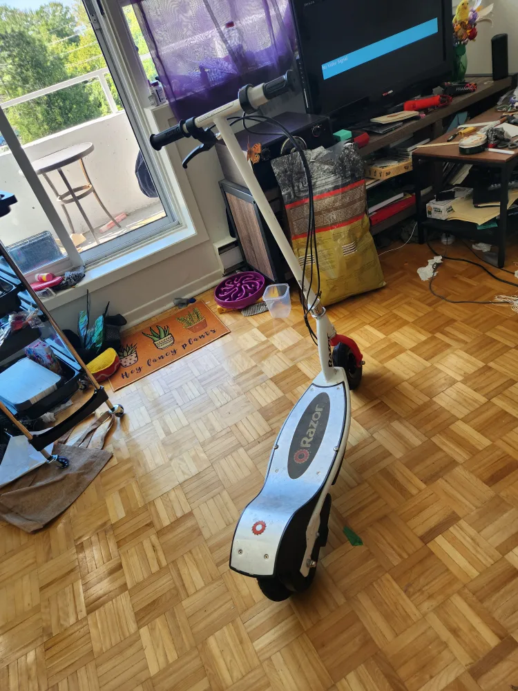 Razor Electric Scooter image indicator(2)