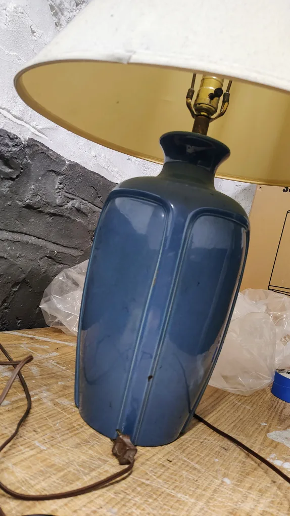 Vintage Blue Ceramic Table Lamp with Shade image indicator(2)