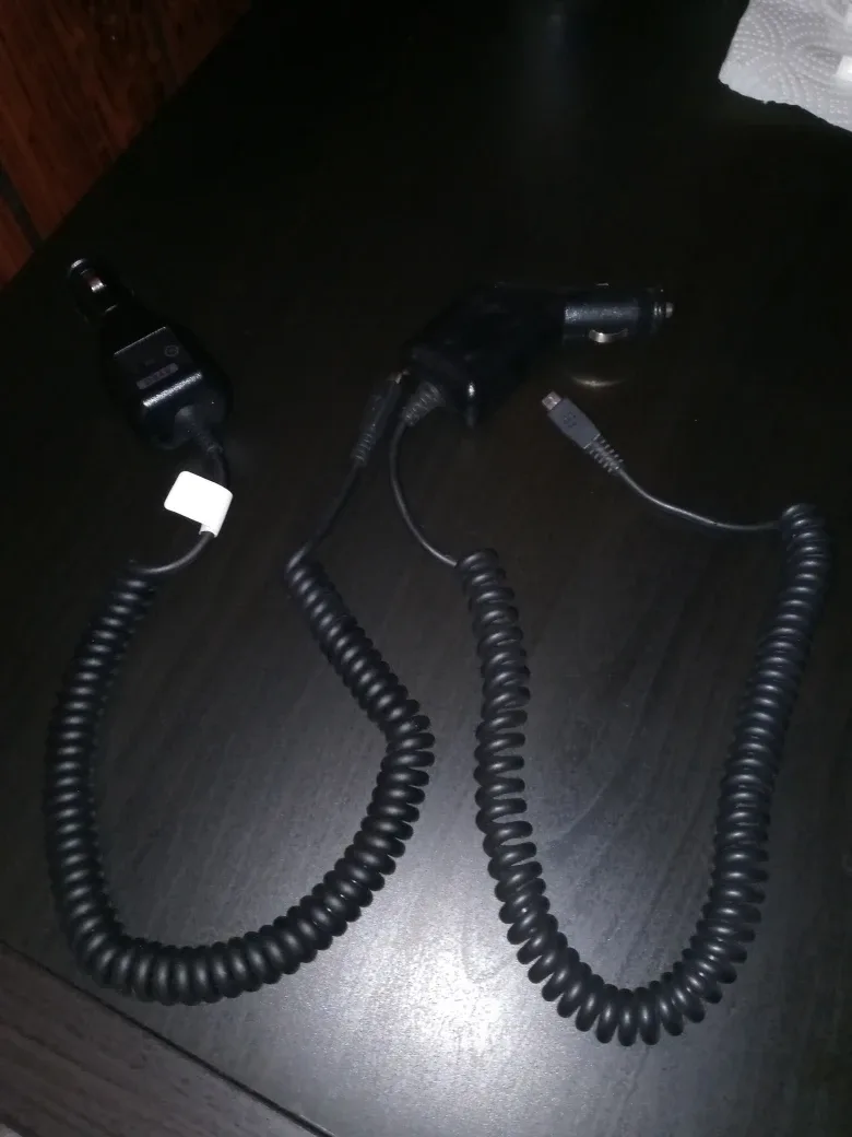 #freecycle Two micro usb car chargers image indicator(3)