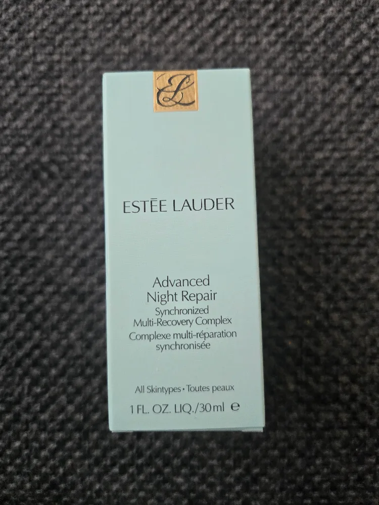 Estée Lauder Advanced Night Repair Serum image indicator(2)