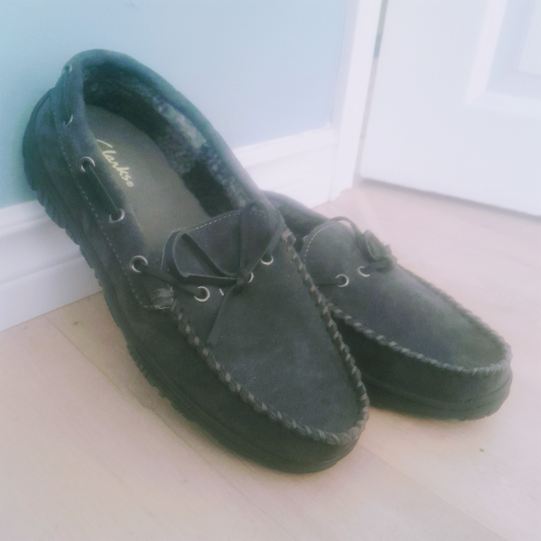 Men's Clarks Suede Moccasin Slippers - photo 2