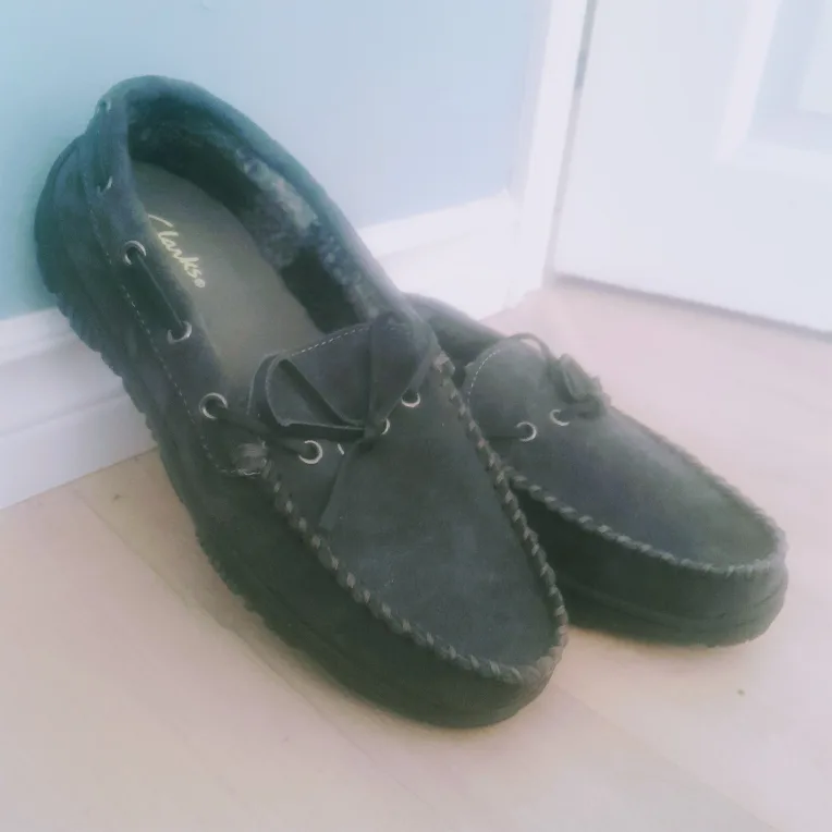 Men's Clarks Suede Moccasin Slippers image indicator(2)