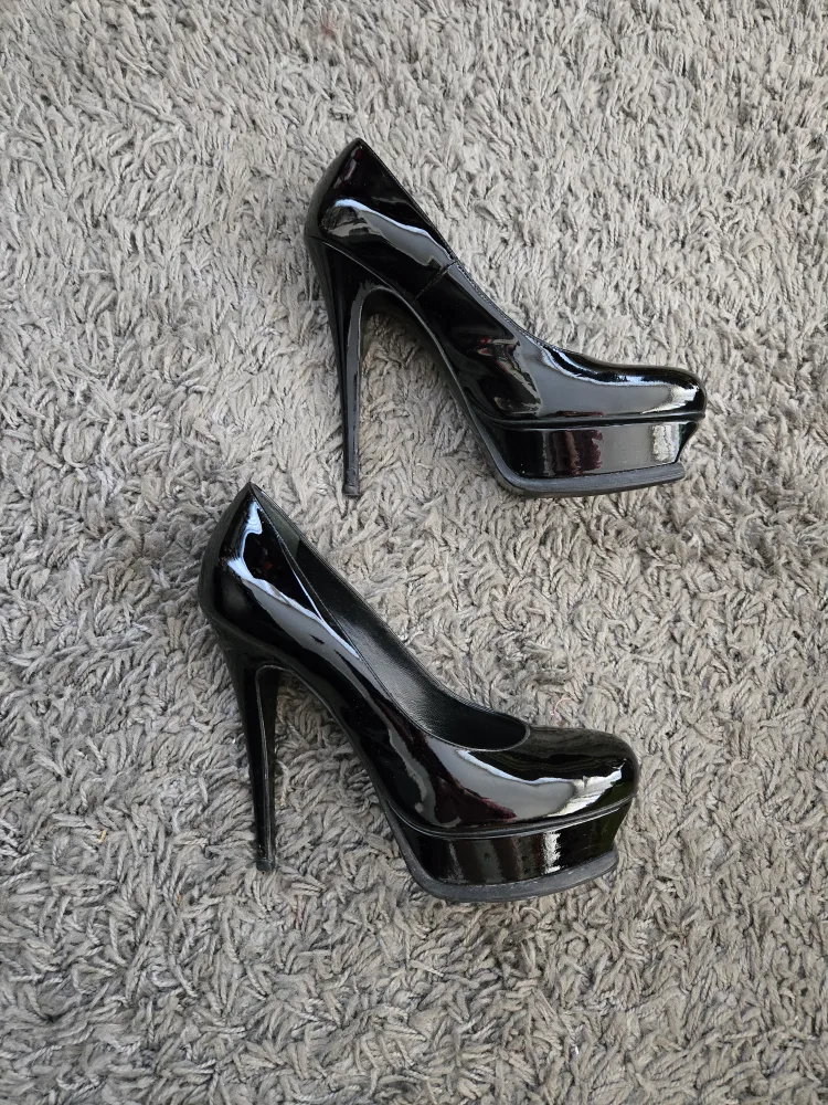YSL Tribtoo platform stiletto pumps image indicator(2)