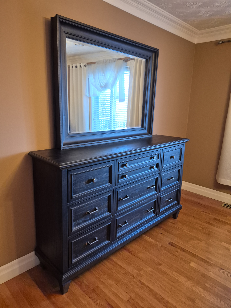 Dark Brown Bedroom Set - Queen Size Bed, Nightstand & Dresser