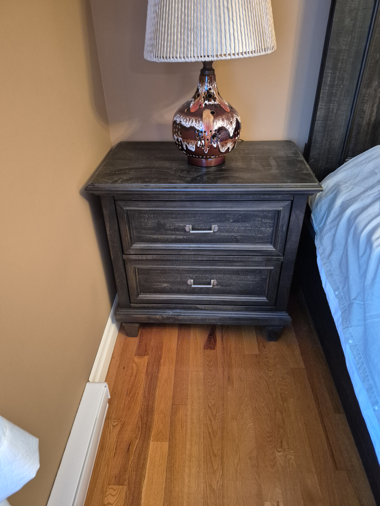 Dark Brown Bedroom Set - Queen Size Bed, Nightstand & Dresser - photo 3