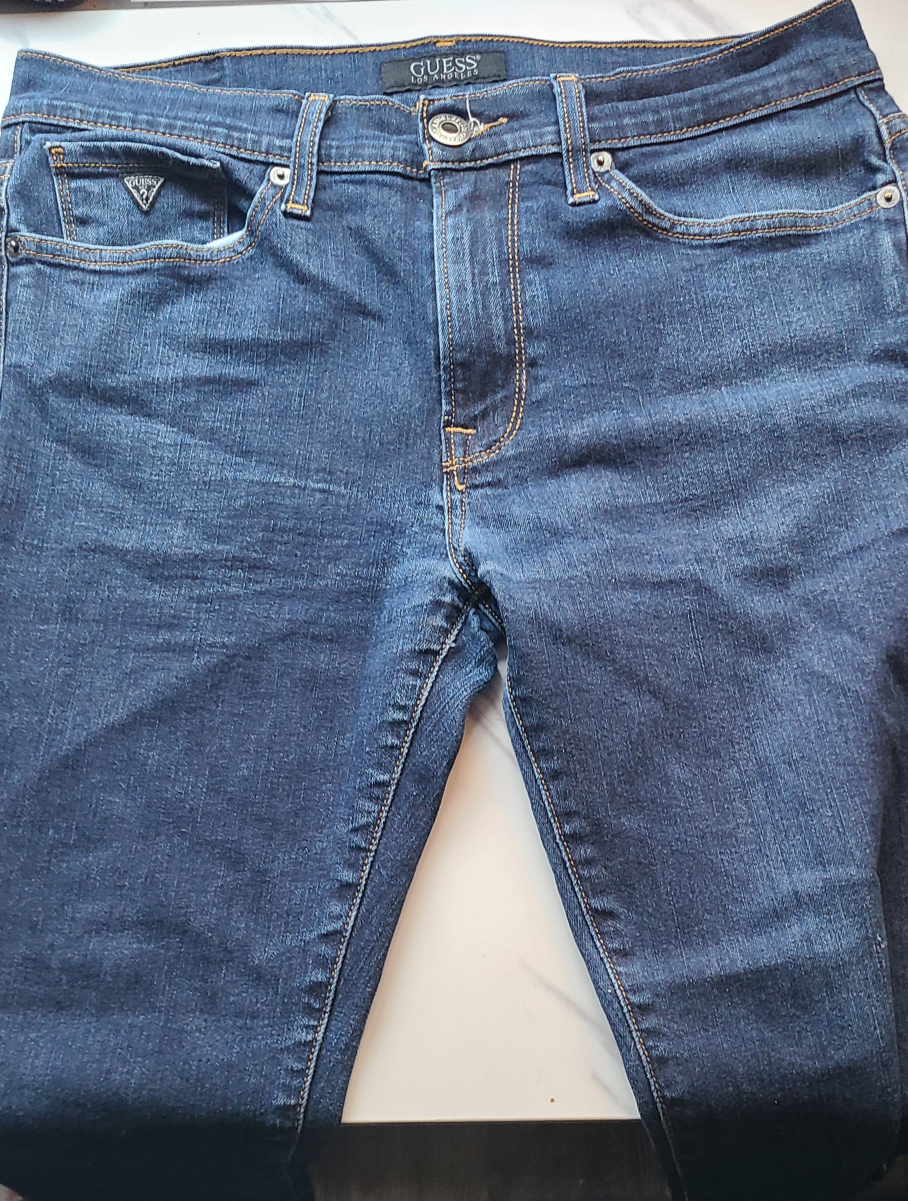 GUESS Men's Dark Wash Jeans Size 32 - worn twice - photo 2